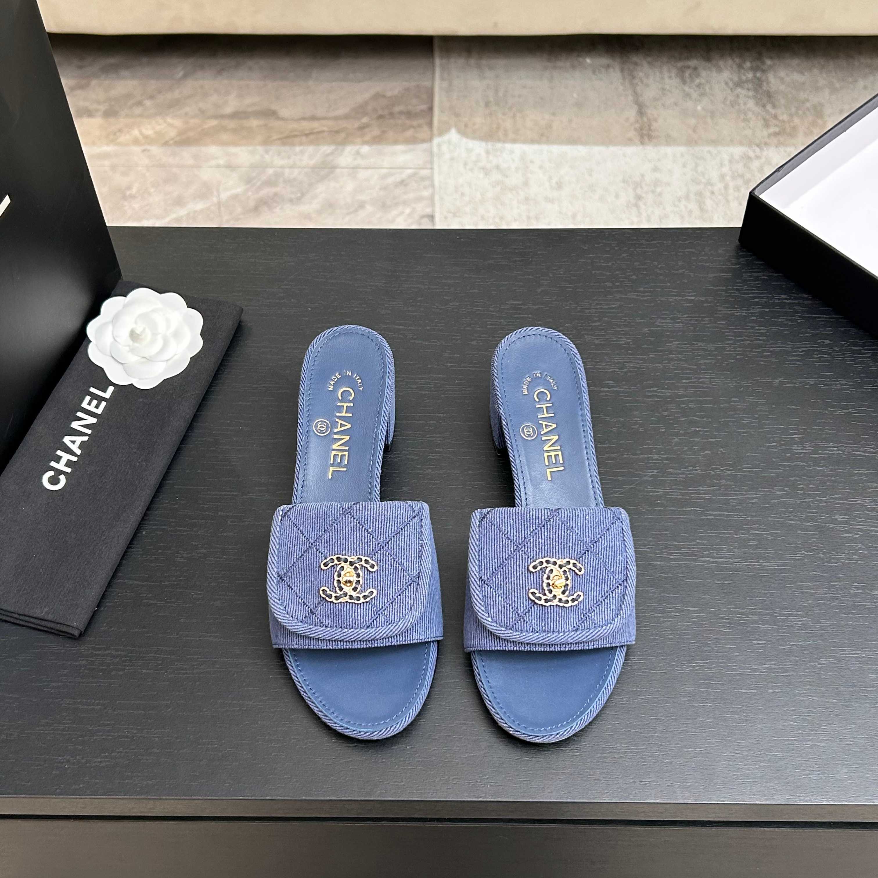 Chanel sz35-39 mnq0244